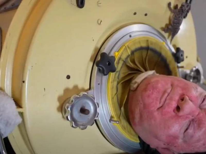 Paul Alexander falleció a causa de covid tras pasar varias décadas en un “pulmón de hierro”.