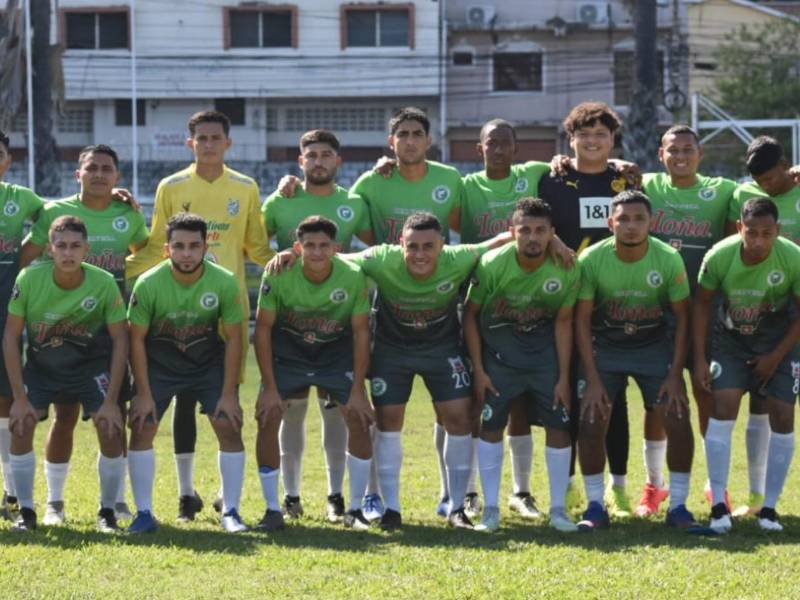 El Platense Junior ganó 15 partidos y logró el título de manera impecable.