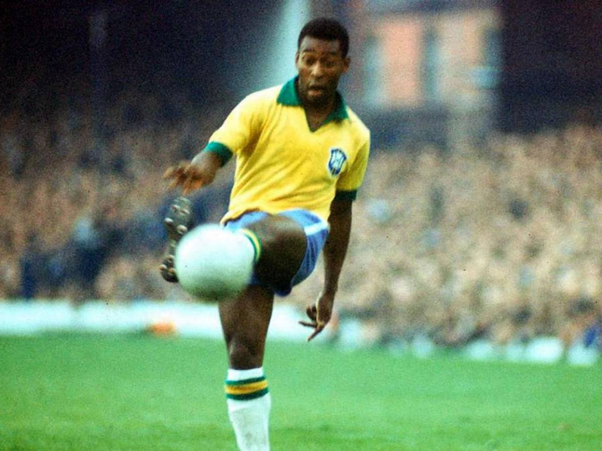 Pelé es considerado el mejor futbolista de todos los tiempos.