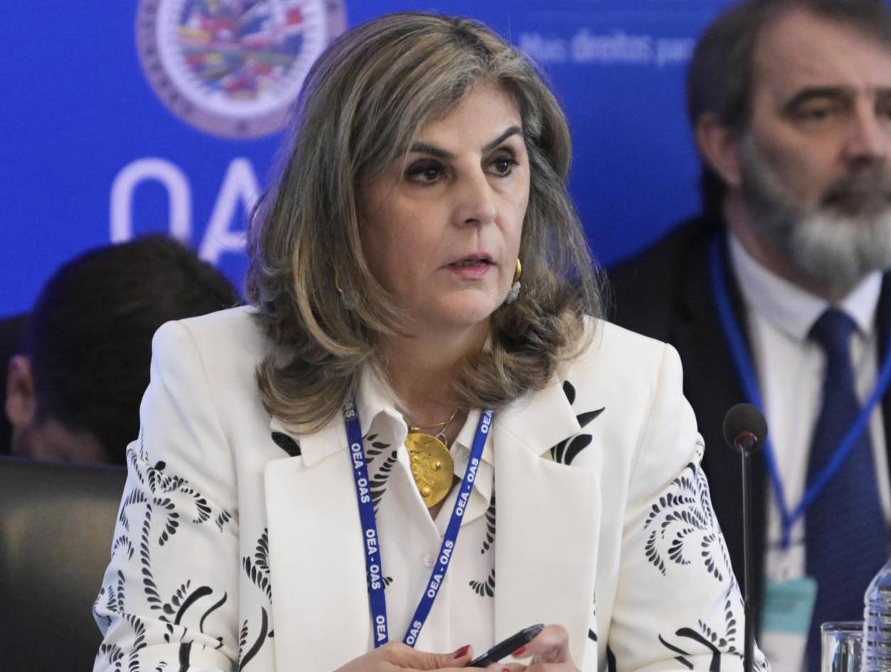 Honduras felicita a Laura Gil, primera mujer elegida secretaria general adjunta de la OEA