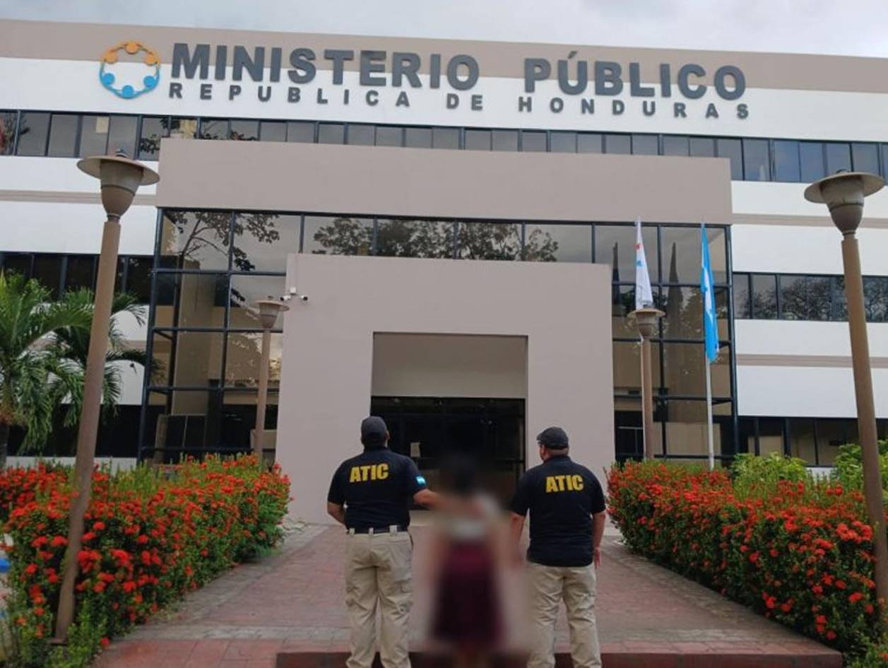 Rescatan a menor desaparecida tras viaje inducido por engaños y abuso de otra