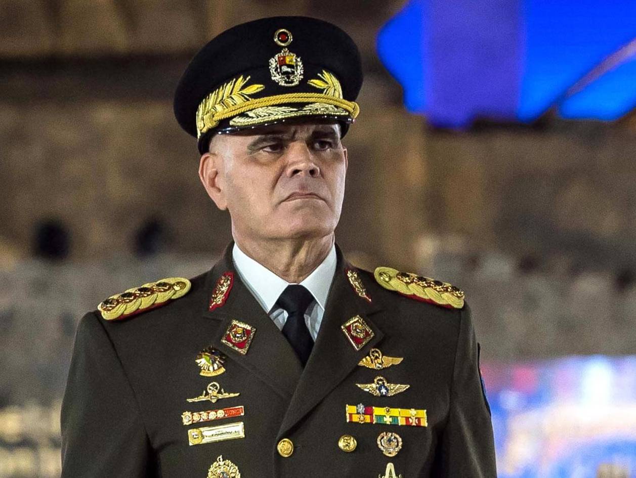 Titular de Defensa anuncia que Venezuela reforzará presencia militar en estados caribeños