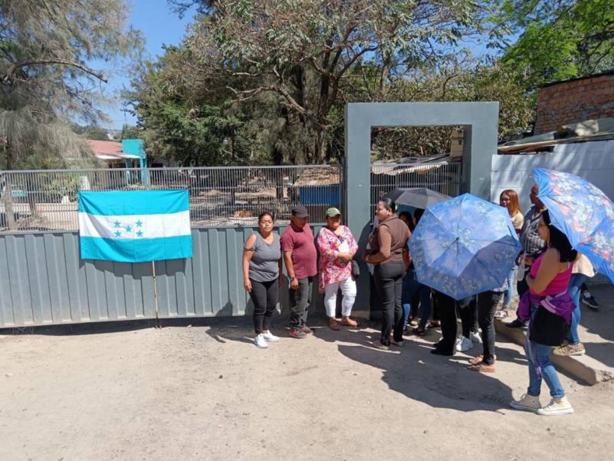 Crisis por falta de maestros en centros educativos de Honduras