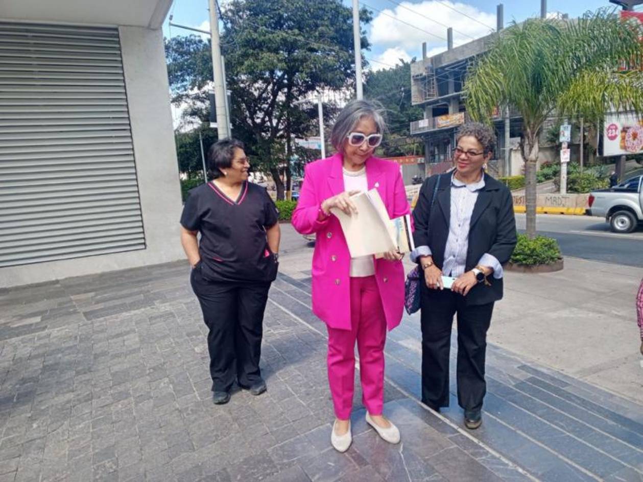 Maribel Espinoza pide revisar estado de excepción en Honduras