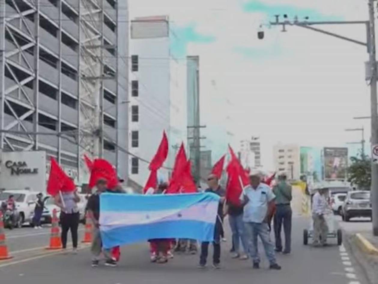 Militantes de Libre piden a Mel Zelaya intervenir ante conflicto en Copán
