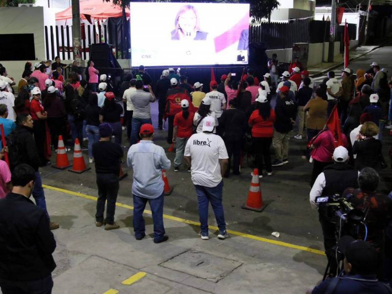 Libre guarda silencio tras derrota electoral y se refugia en redes sociales