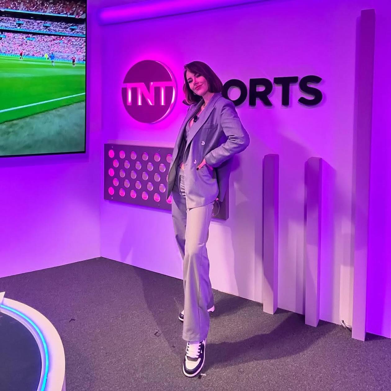 La sexy presentadora deportiva que se volvió viral en redes: ¿quién es?