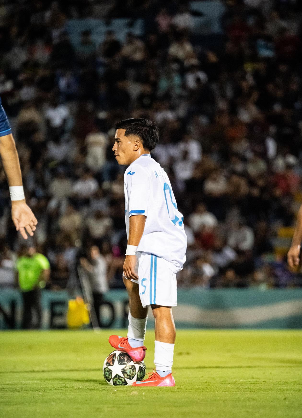 Rambito debutó con la Selección de Tiktokers de Honduras y no defraufó.