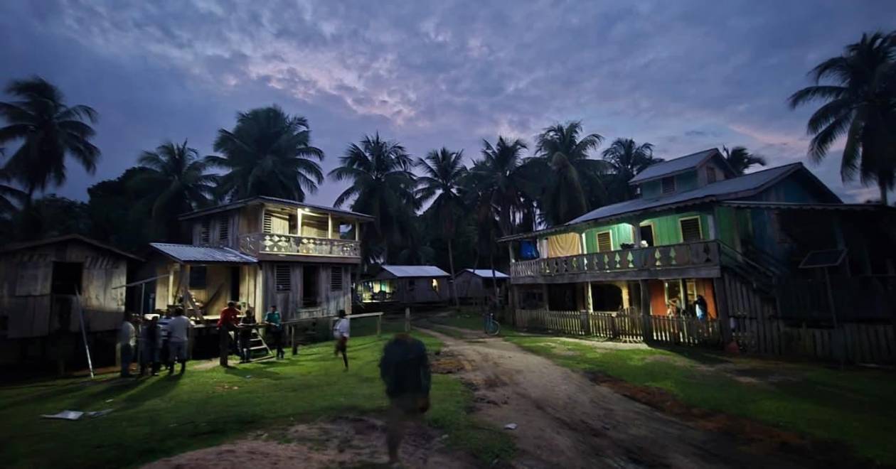 Por primera vez, una comunidad de Honduras tiene energía eléctrica
