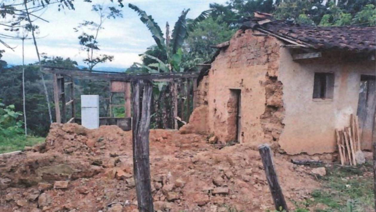 No existen: En Copán cobraron cheques de L100,000 por ayudas  para casas que nadie ha visto