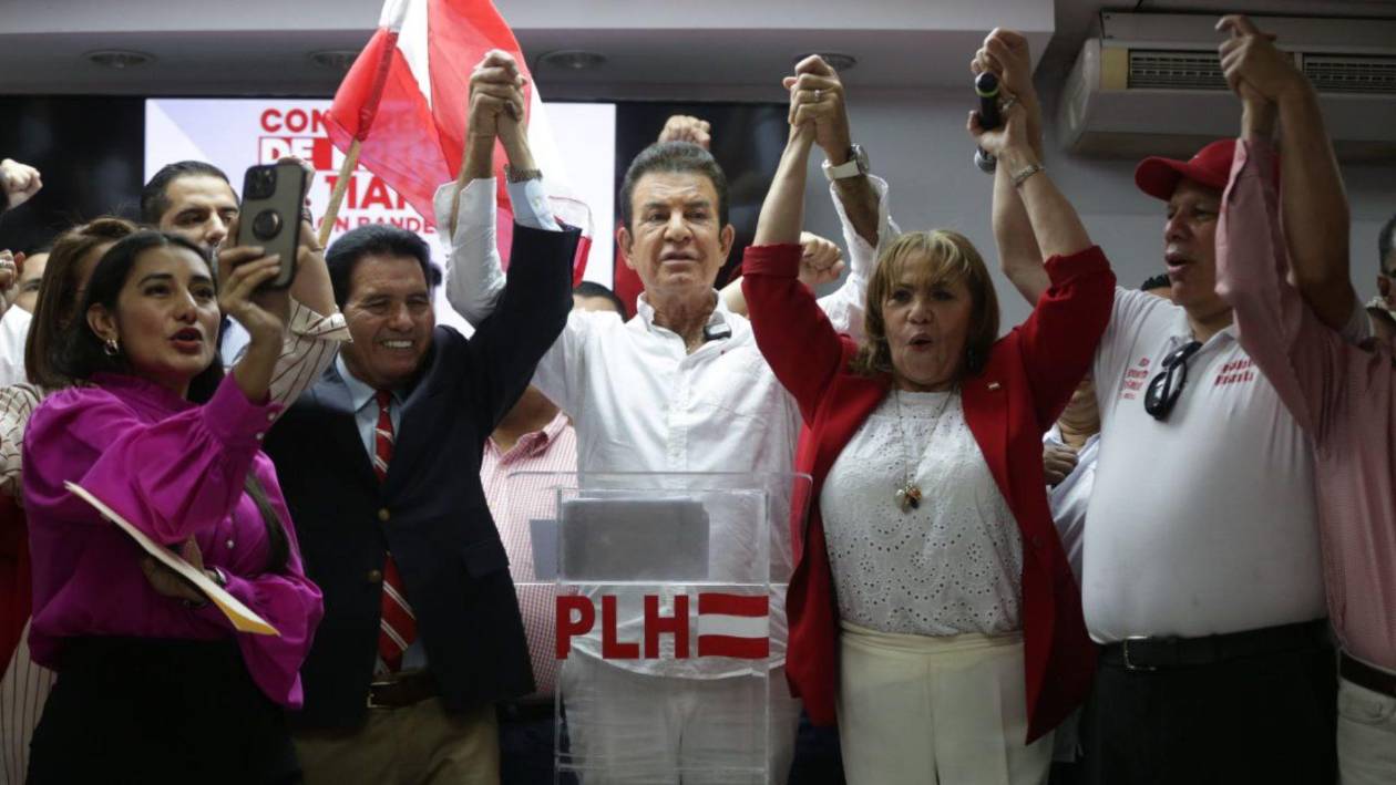 Partido Liberal se siente una fuerza arrolladora con Nasralla y sus alcaldes