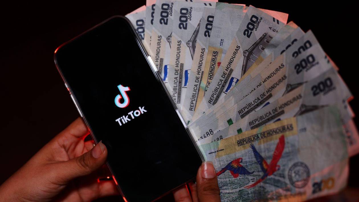 Hasta 10 años en prisión por traficar con dinero falsificado