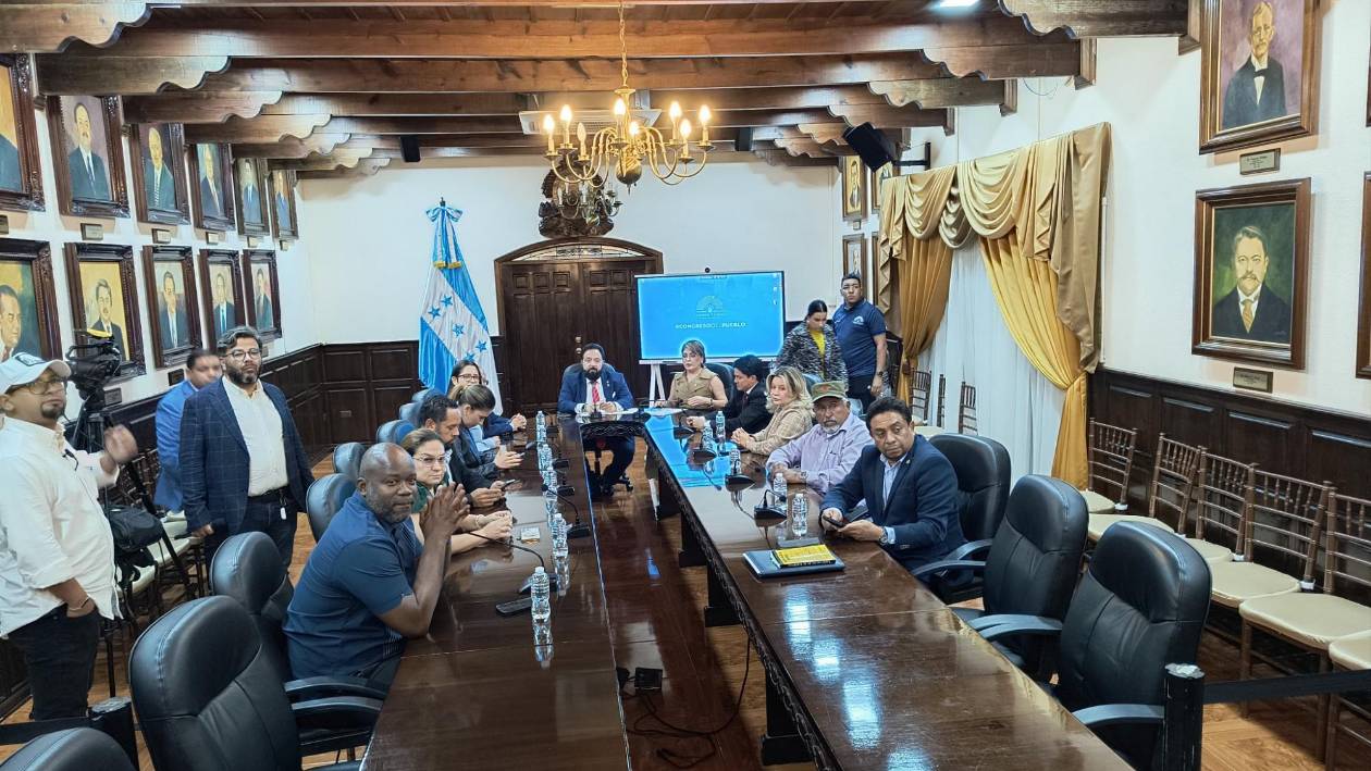 Rechazo genera la instalación de Comisión Permanente en el Congreso