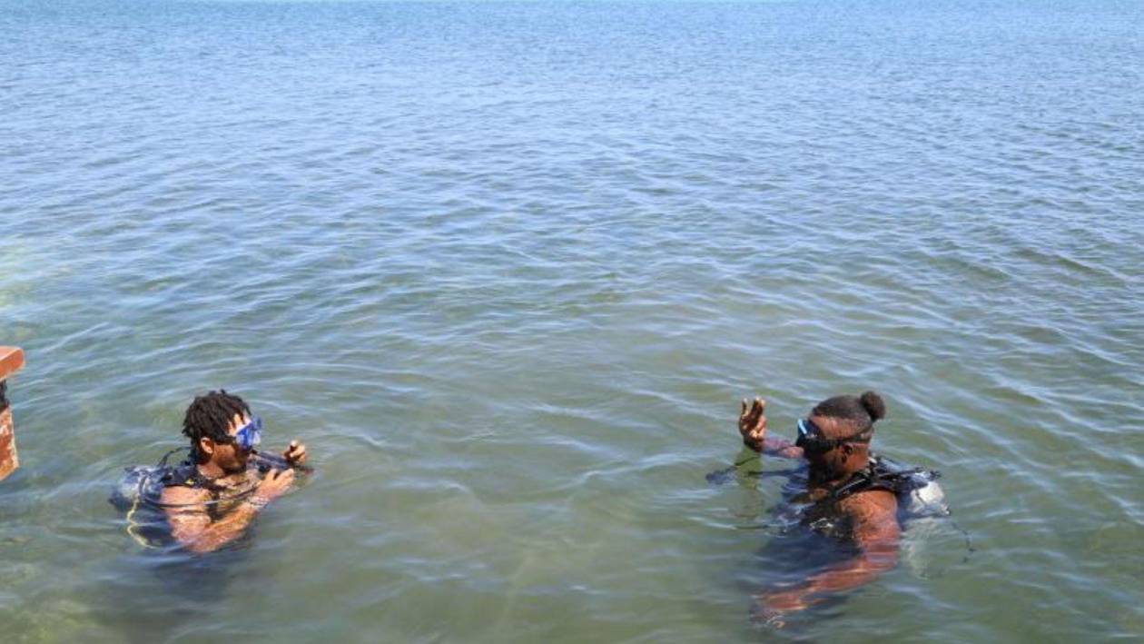 Las angustiosas horas para sacar a los pasajeros de lo profundo del mar