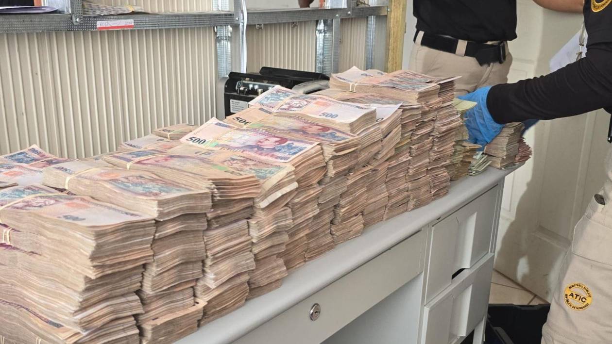 Investigan a allegados de Iván Velásquez por dinero desaparecido de Koriun