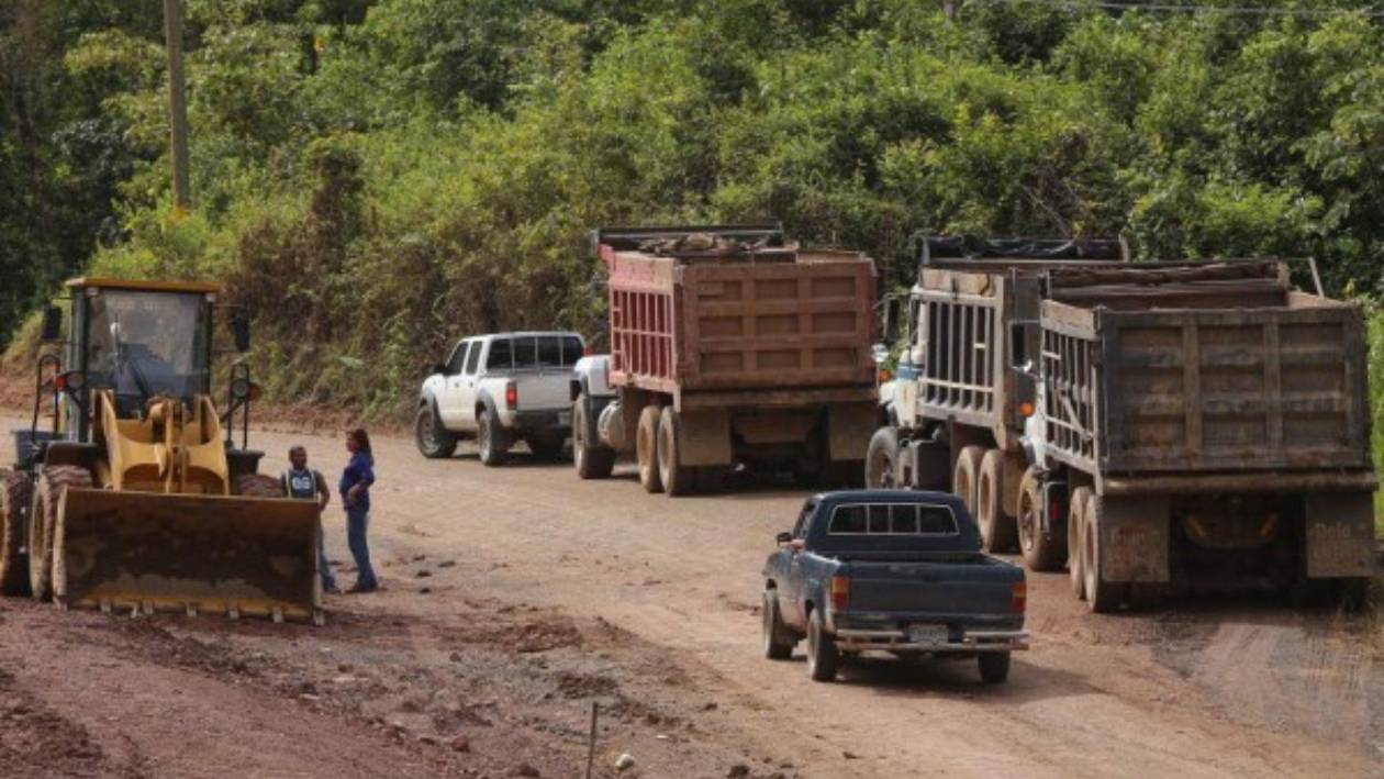 Regidor de San Esteban, Olancho, obtuvo contrato de casi un millón de lempiras de la SIT