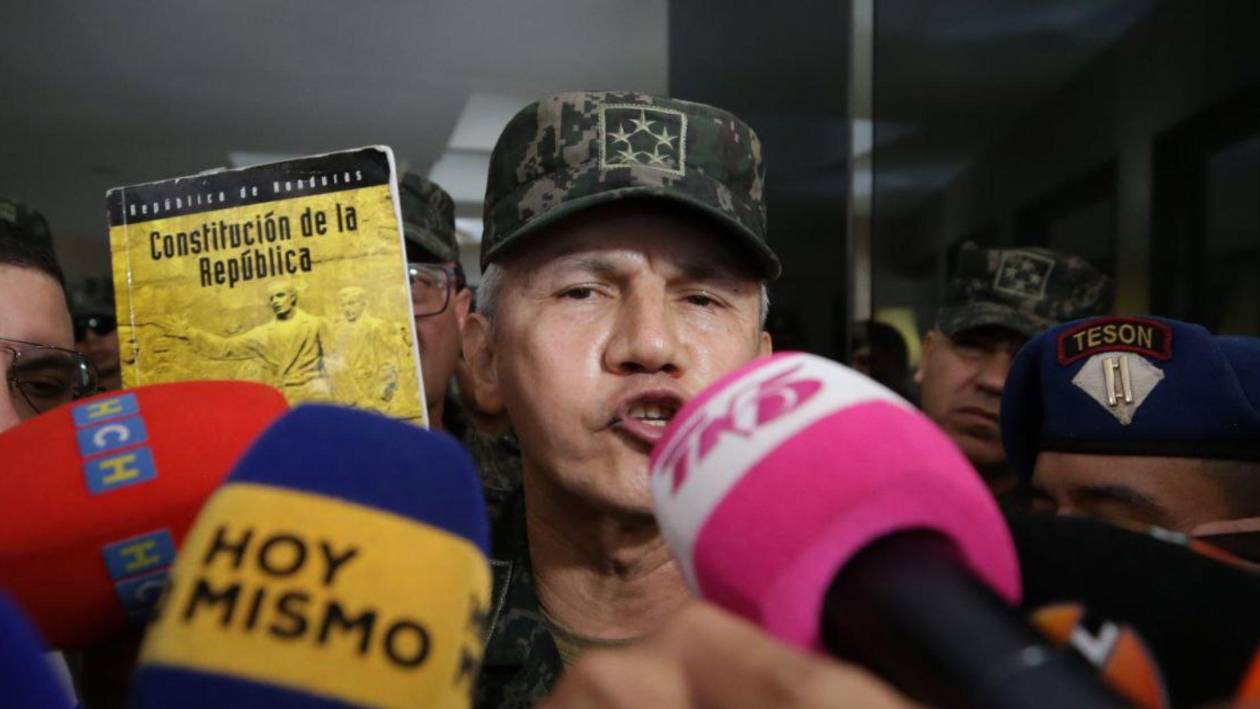 Roosevelt Hernández hostiga e intimida a la prensa hondureña