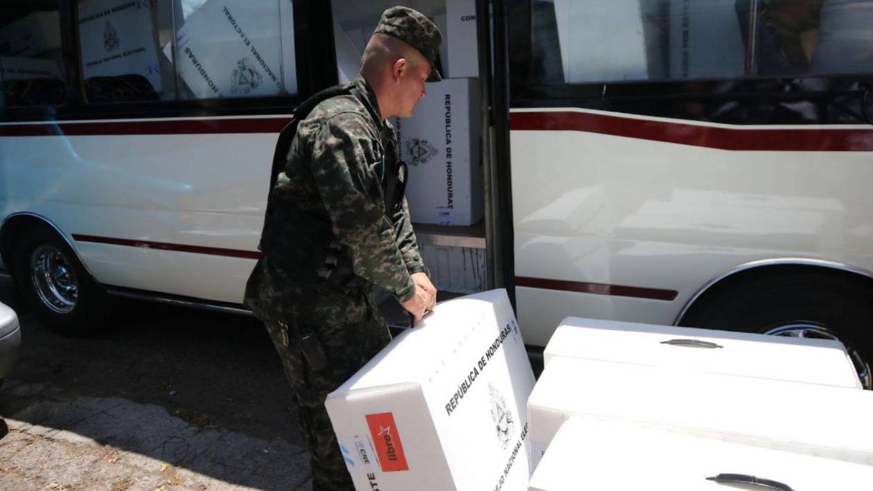 Exjefe de las FF AA: “Nunca se había presentado un retraso como el que hemos visto”