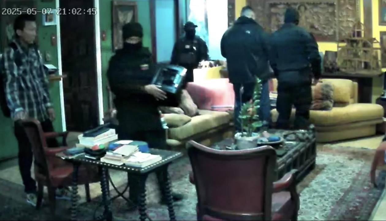 Opositora que salió de Embajada argentina denuncia agresión a casa de su madre en Caracas