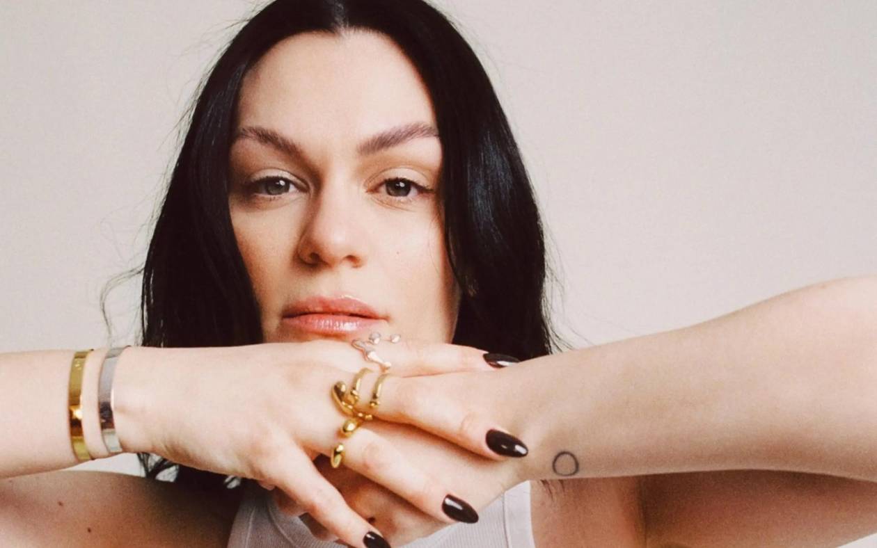 Jessie J fue hospitaliza por una infección en los pulmones