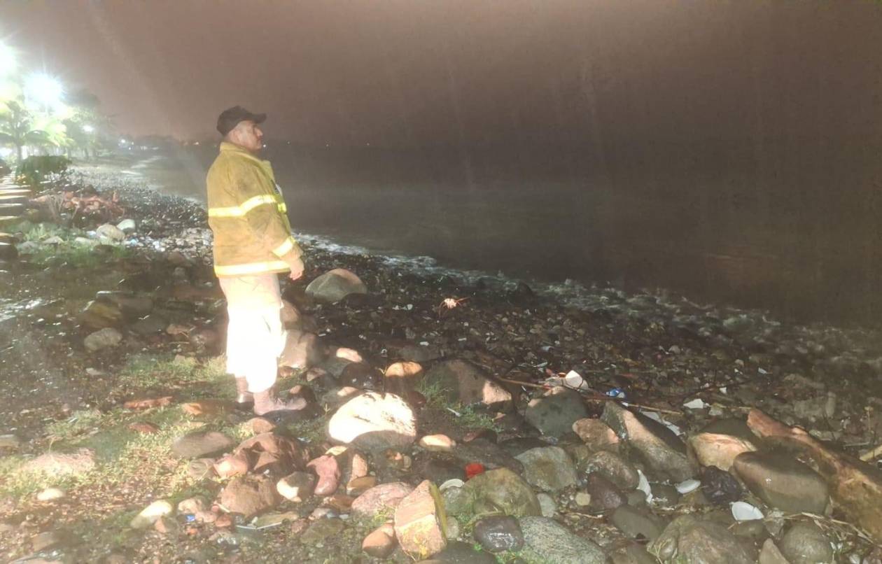 Vigilan comportamiento del mar en La Ceiba tras sismo en el Caribe