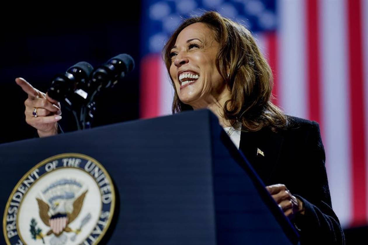 Las propuestas de Kamala Harris para captar el voto latino