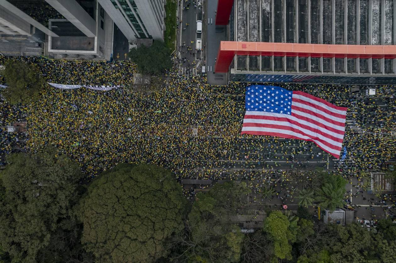 La bandera de Estados Unidos, nuevo símbolo de la derecha brasileña
