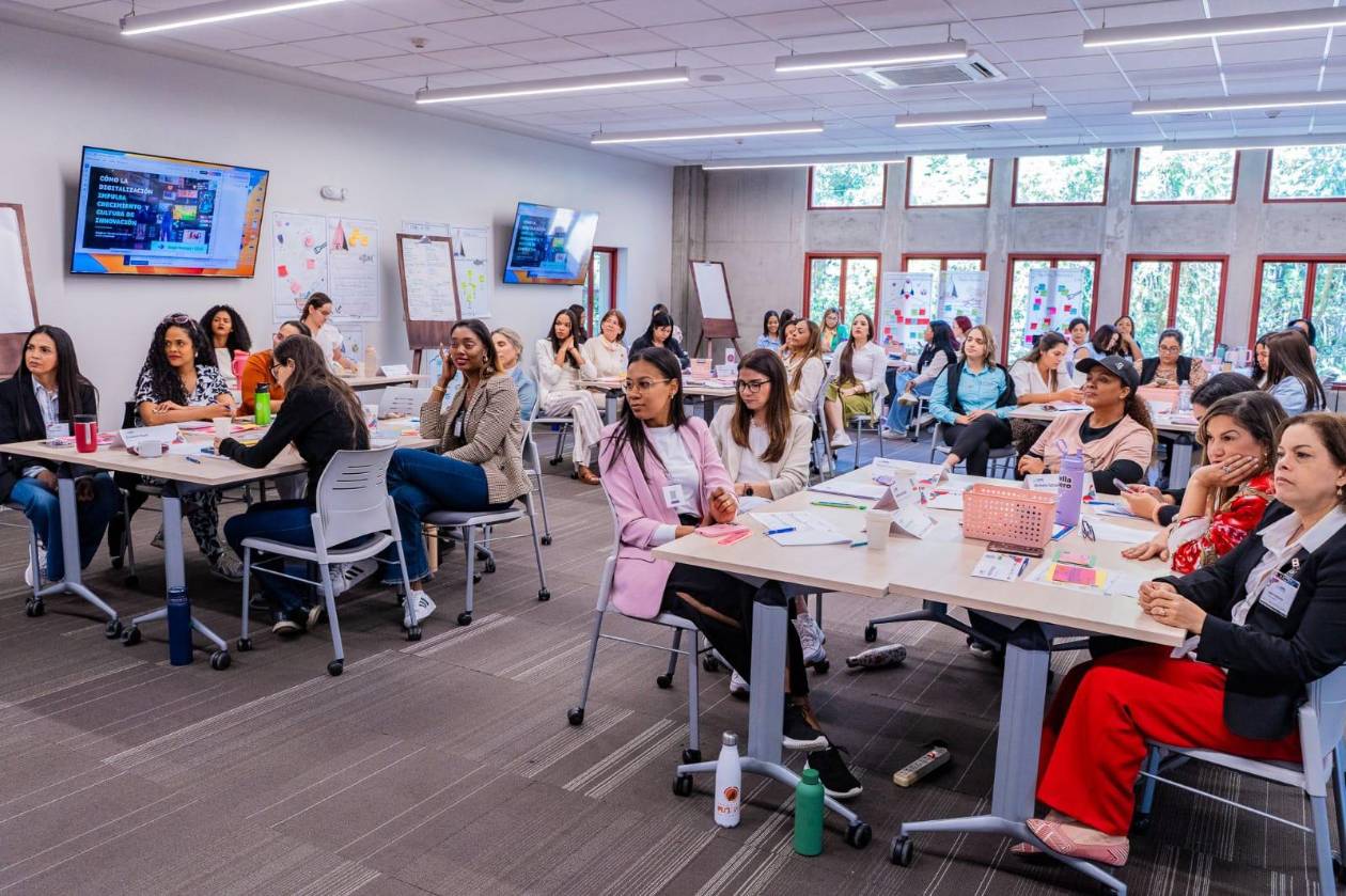 ¿Cómo aplicar a las 40 becas que ofrecen Fundación PriceSmart e Incae a empresarias hondureñas?