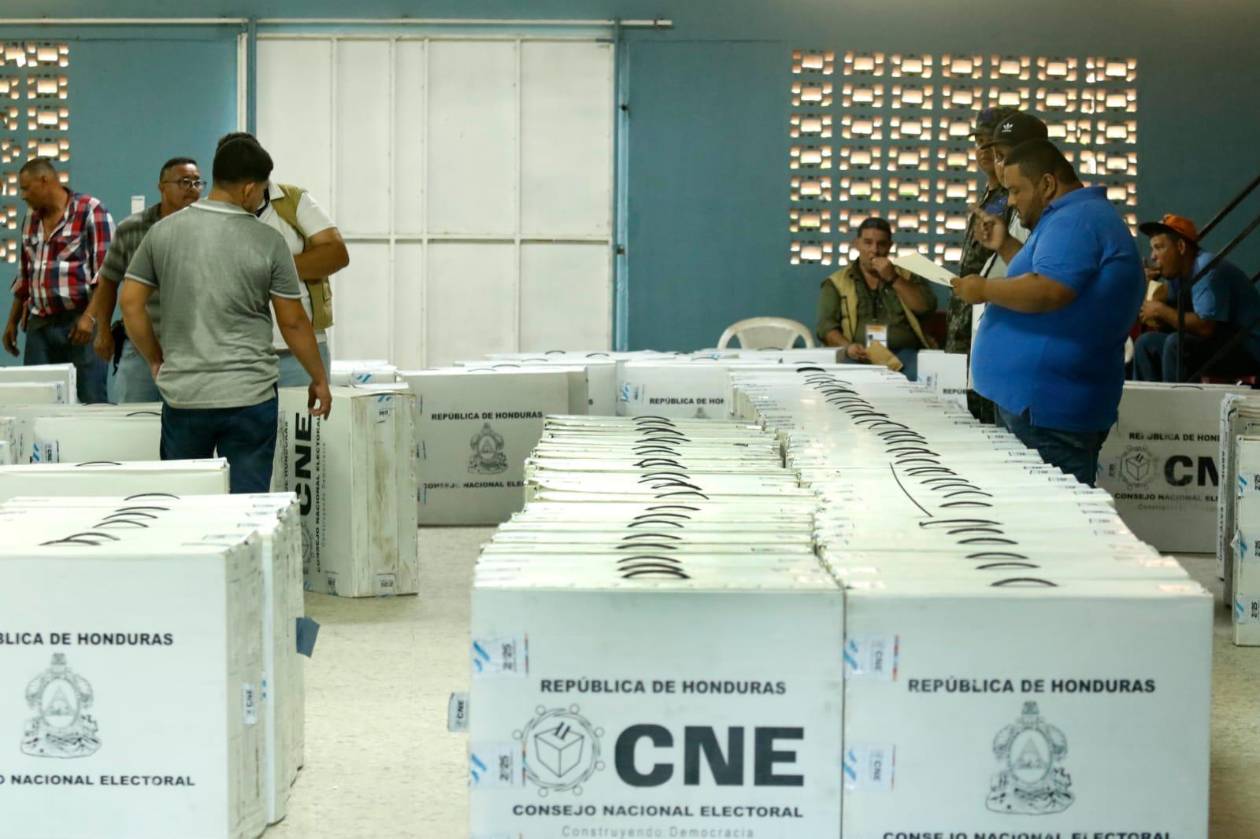 Distribuyen maletas electorales en Tegucigalpa y Comayagüela