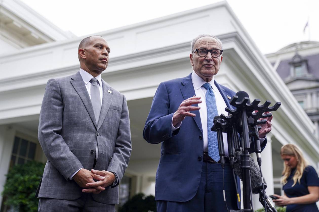 Gobierno de EEUU podría reabrir la semana próxima; congresistas mantienen la esperanza