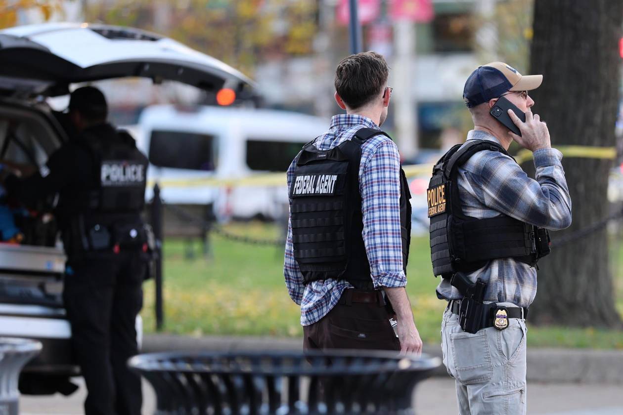 Asesinan a dos guardias nacionales en un tiroteo cerca de la Casa Blanca