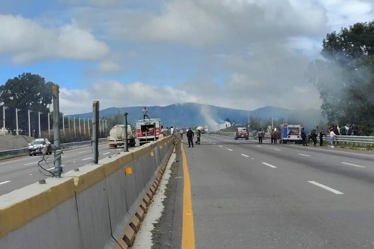 Al menos 3 heridos por la explosión de un camión cargado de diésel en México