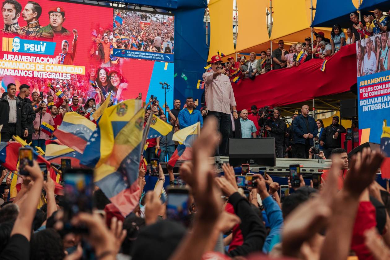 Maduro cambia de cama y guardia por temor a EEUU