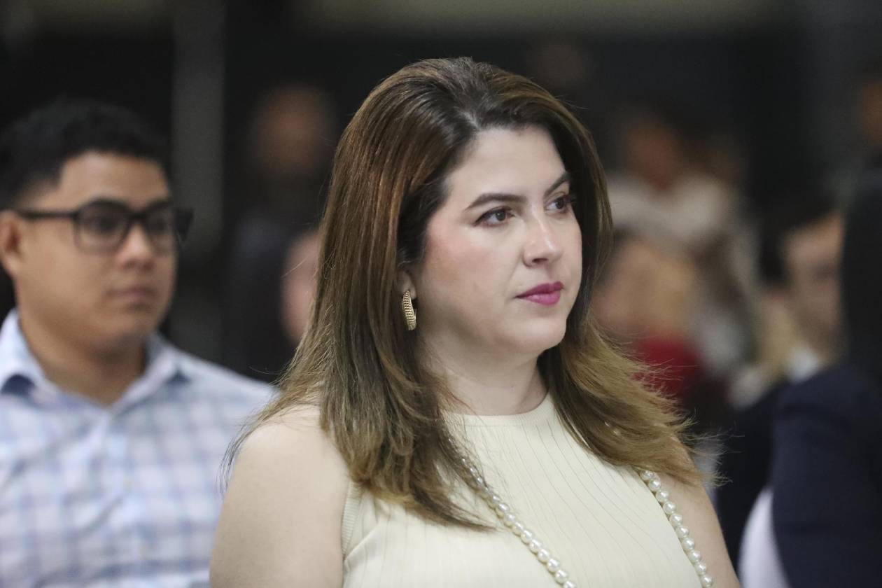 Cossette López tras zafarrancho en el CNE: Me preocupa la falta de orden