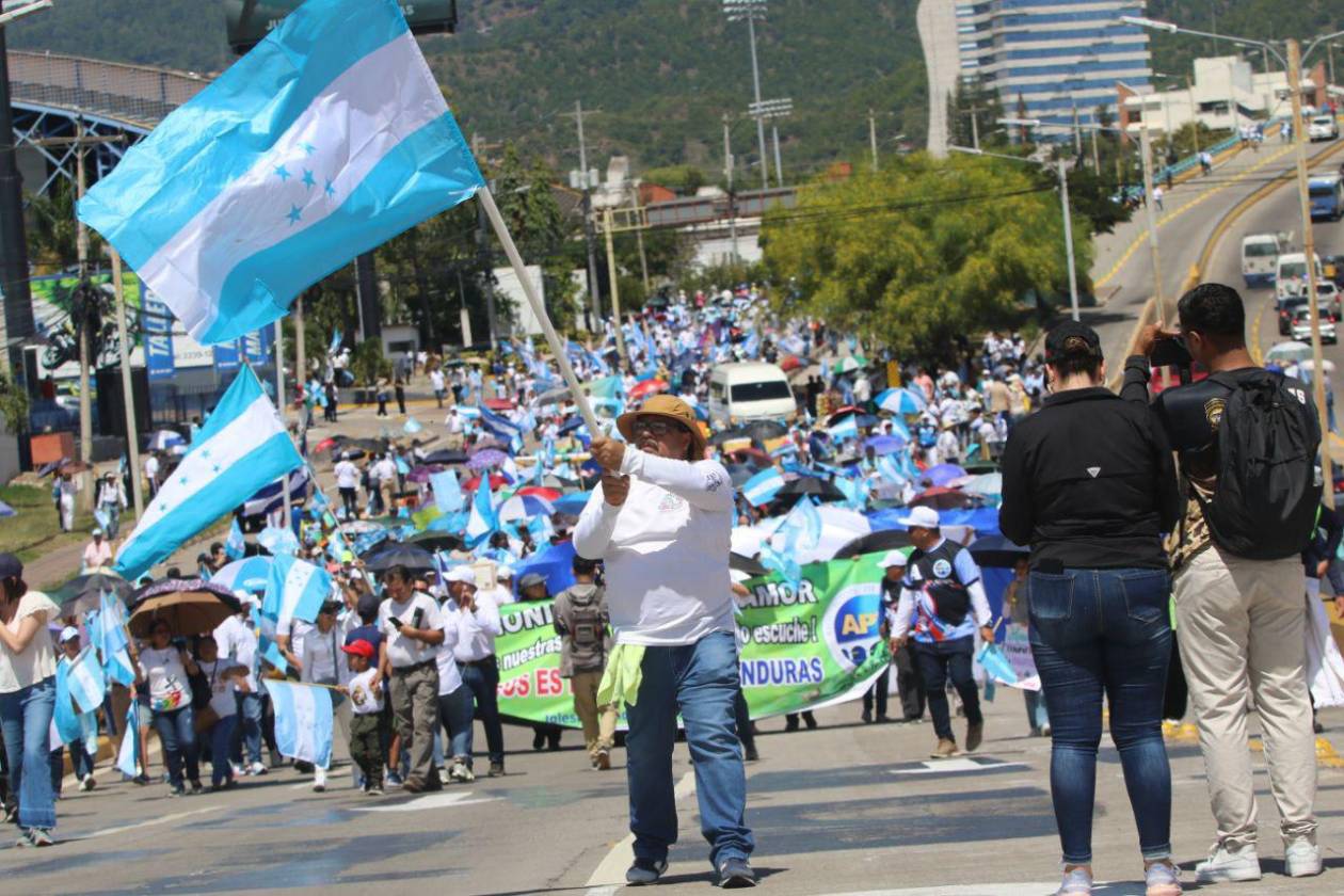 Pastor Irías: “No representamos a nadie más que nuestro clamor a Dios”