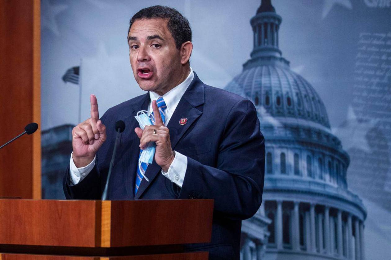 Trump desata polémica con indultos a corruptos y estafadores