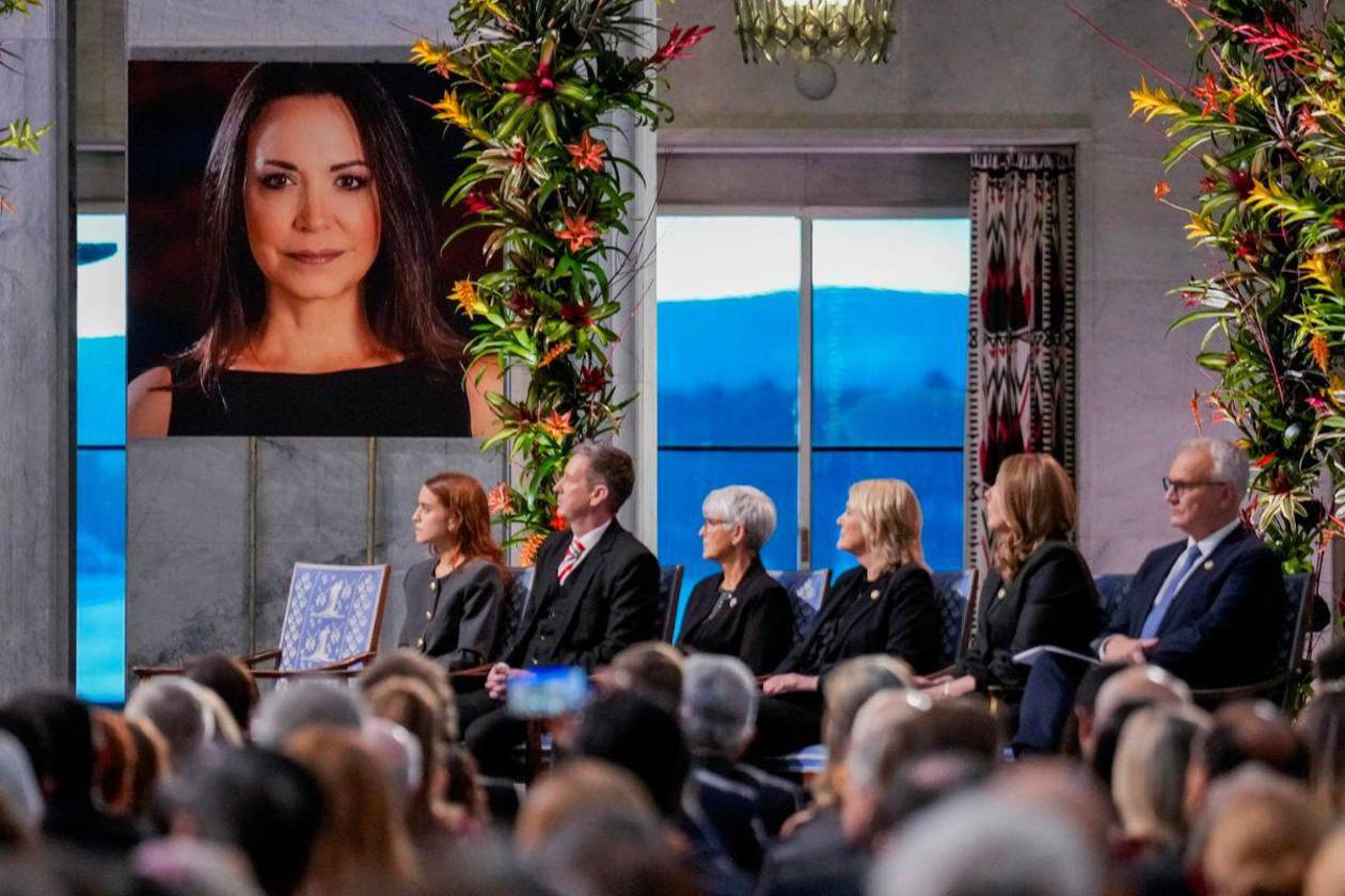 Gobierno de Maduro dice que el Nobel de Machado está manchado en sangre