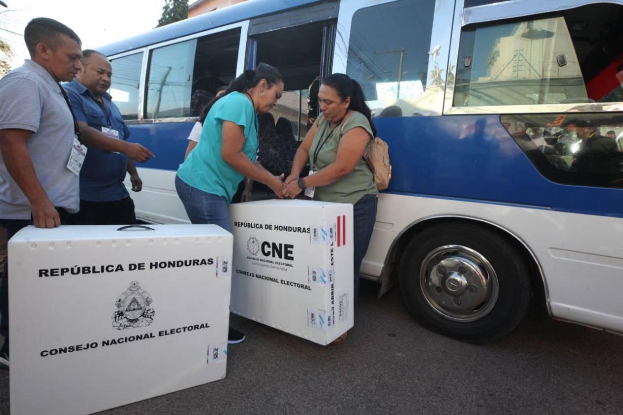 CNE adjudica contrato para transporte de material electoral de 2025