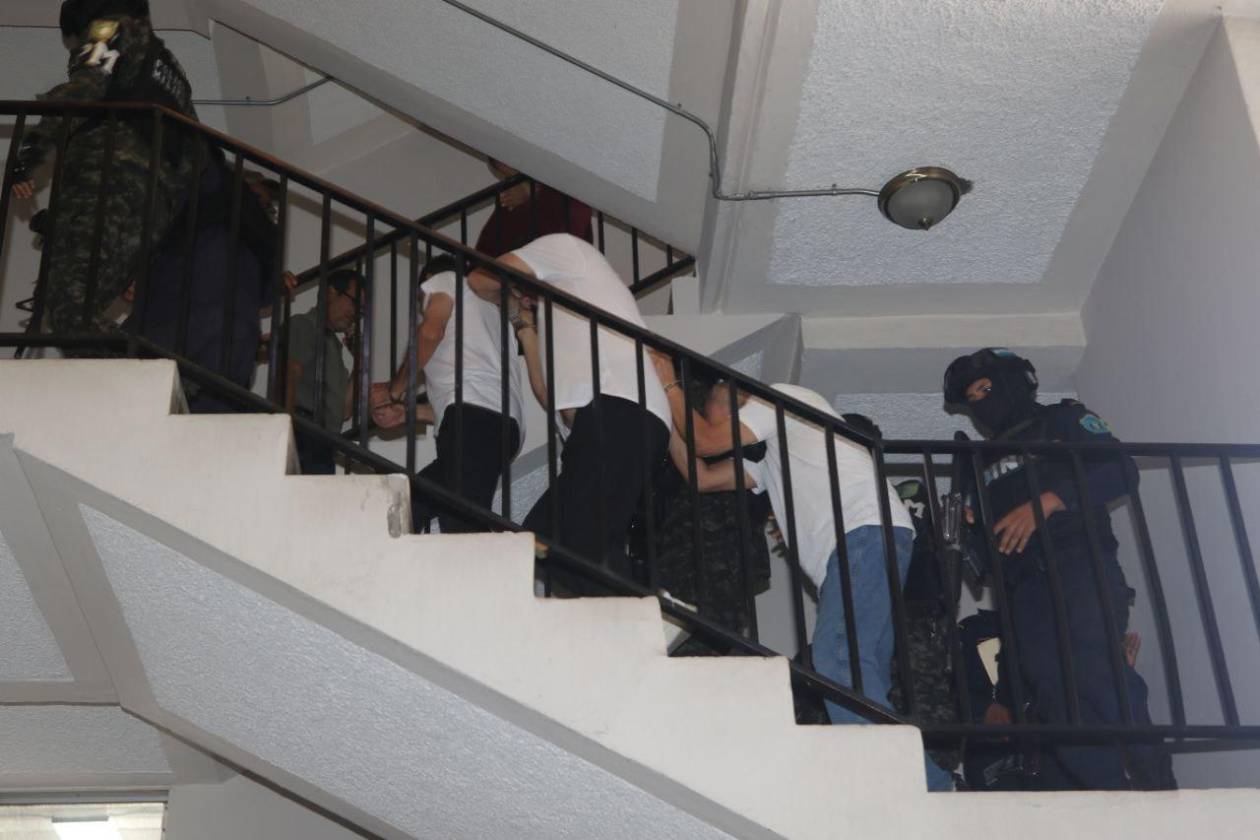 Prolongan audiencia inicial de acusados de planear atentado contra expresidente Zelaya