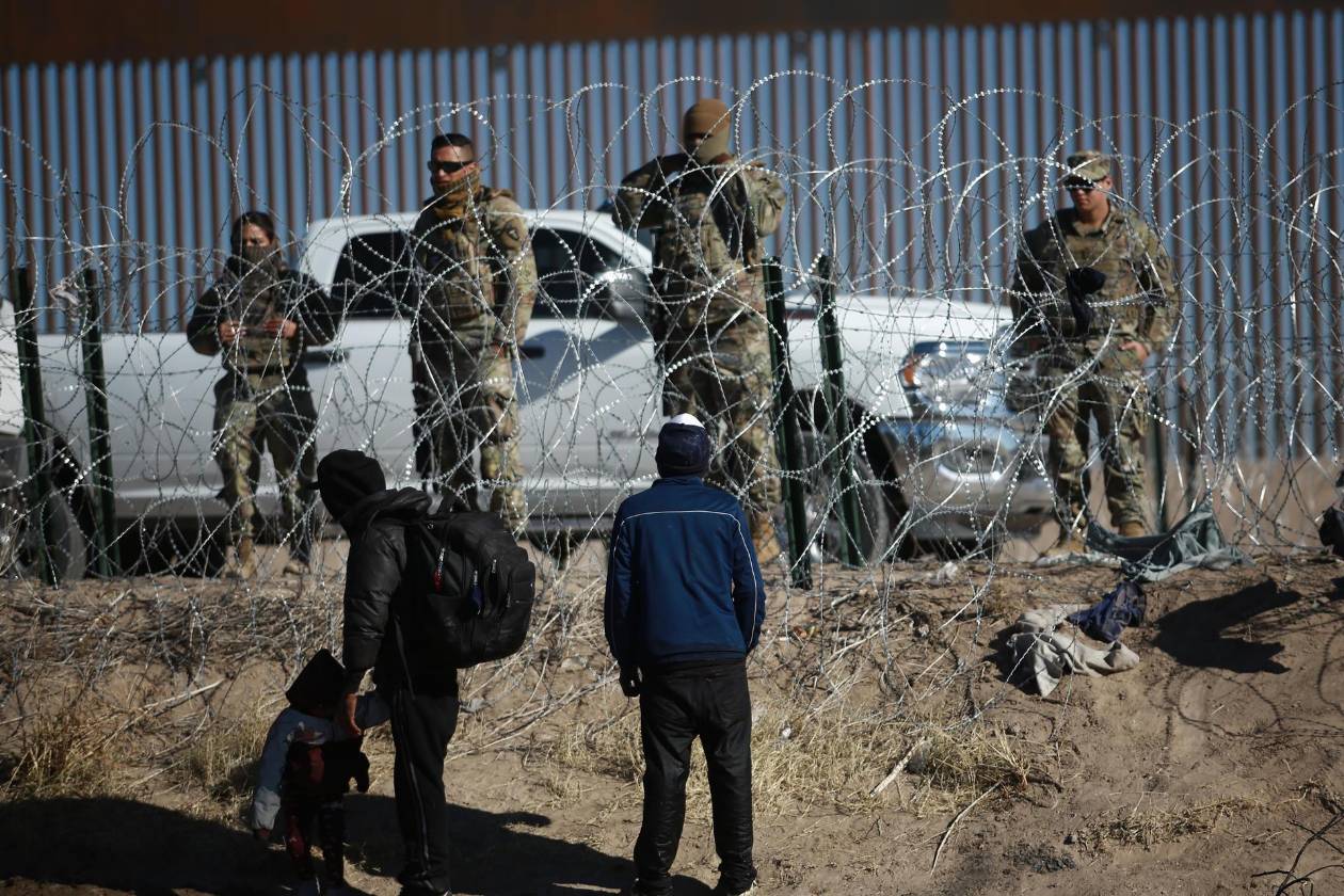Cae la llegada de migrantes a EEUU después de que México aumentara detenciones