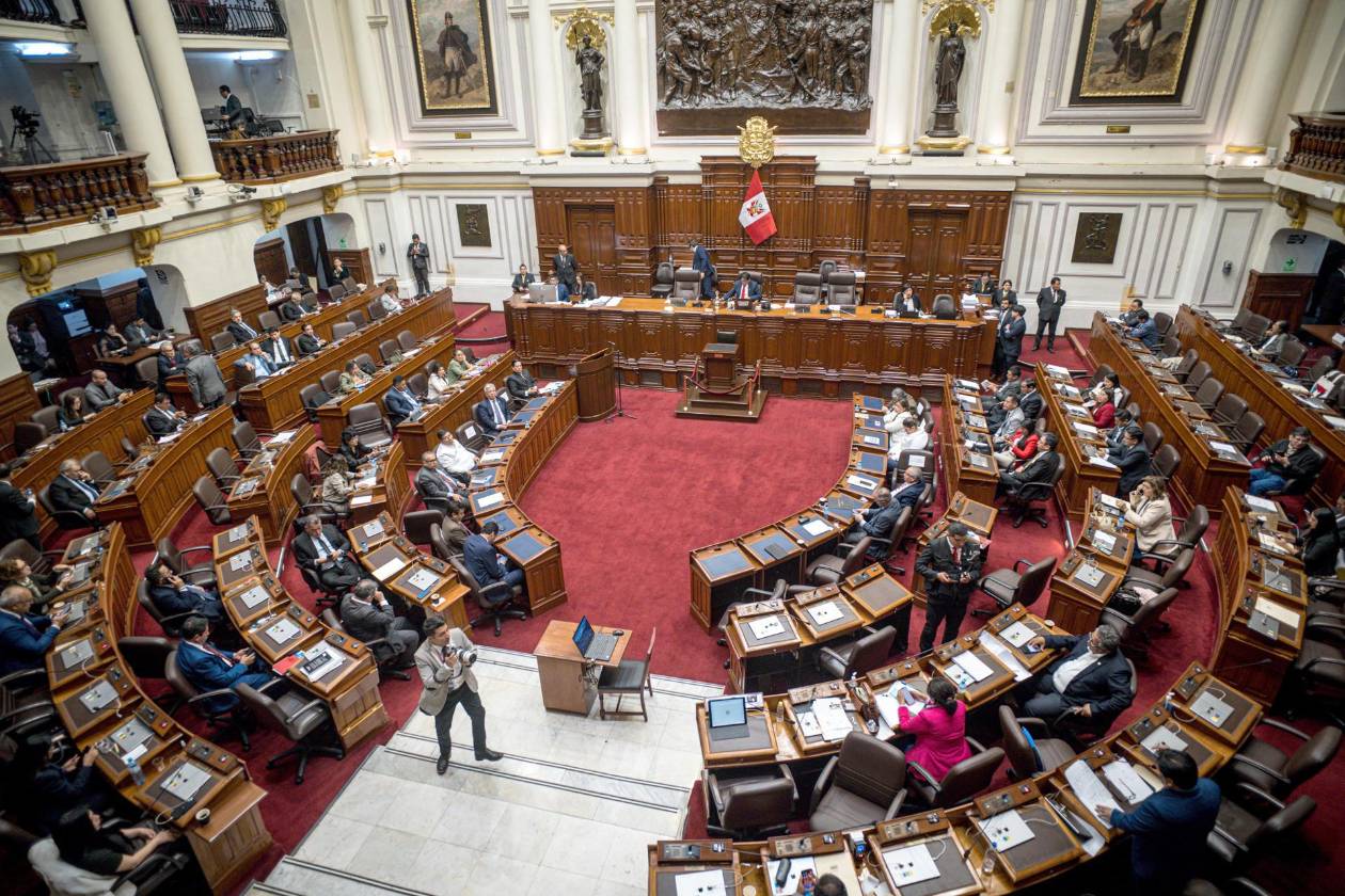 Boluarte aceptará decisión del Congreso sobre posible destitución, anuncia primer ministro