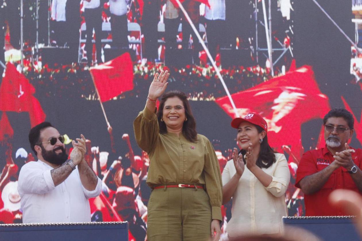 Rixi Moncada agradece respaldo multitudinario en SPS: “No me acobardaré”