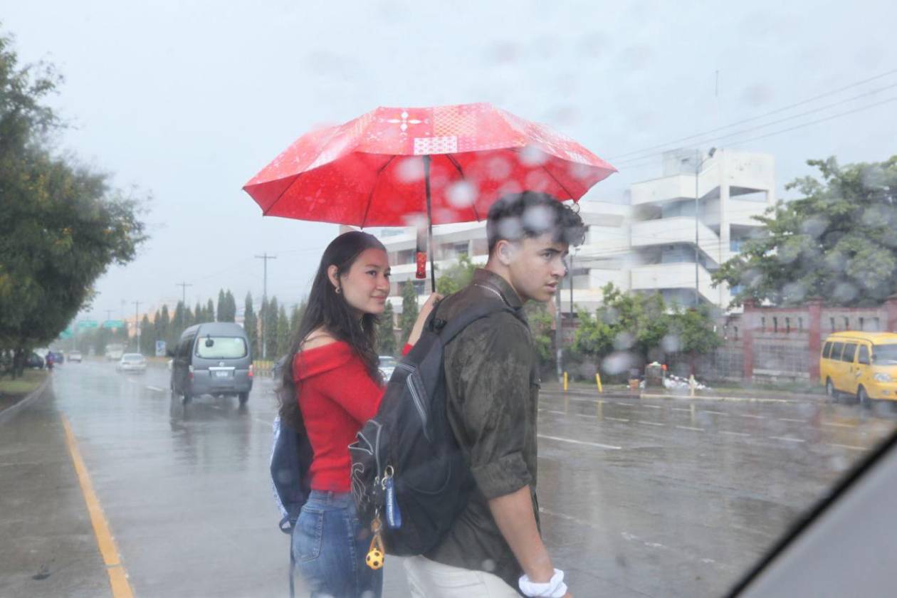 Frente frío dejará lluvias en varias zonas de Honduras este lunes