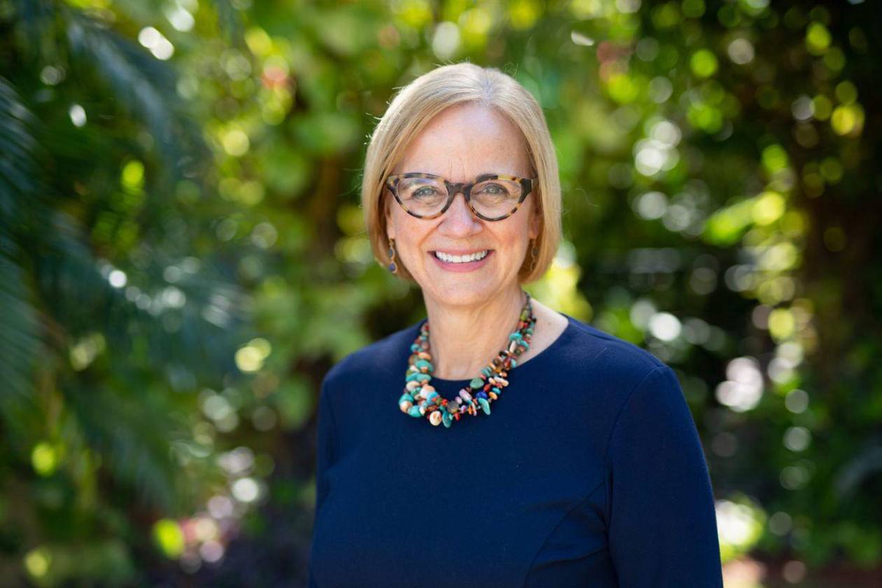 Una demócrata gana la Alcaldía de Miami en nuevo revés a Trump