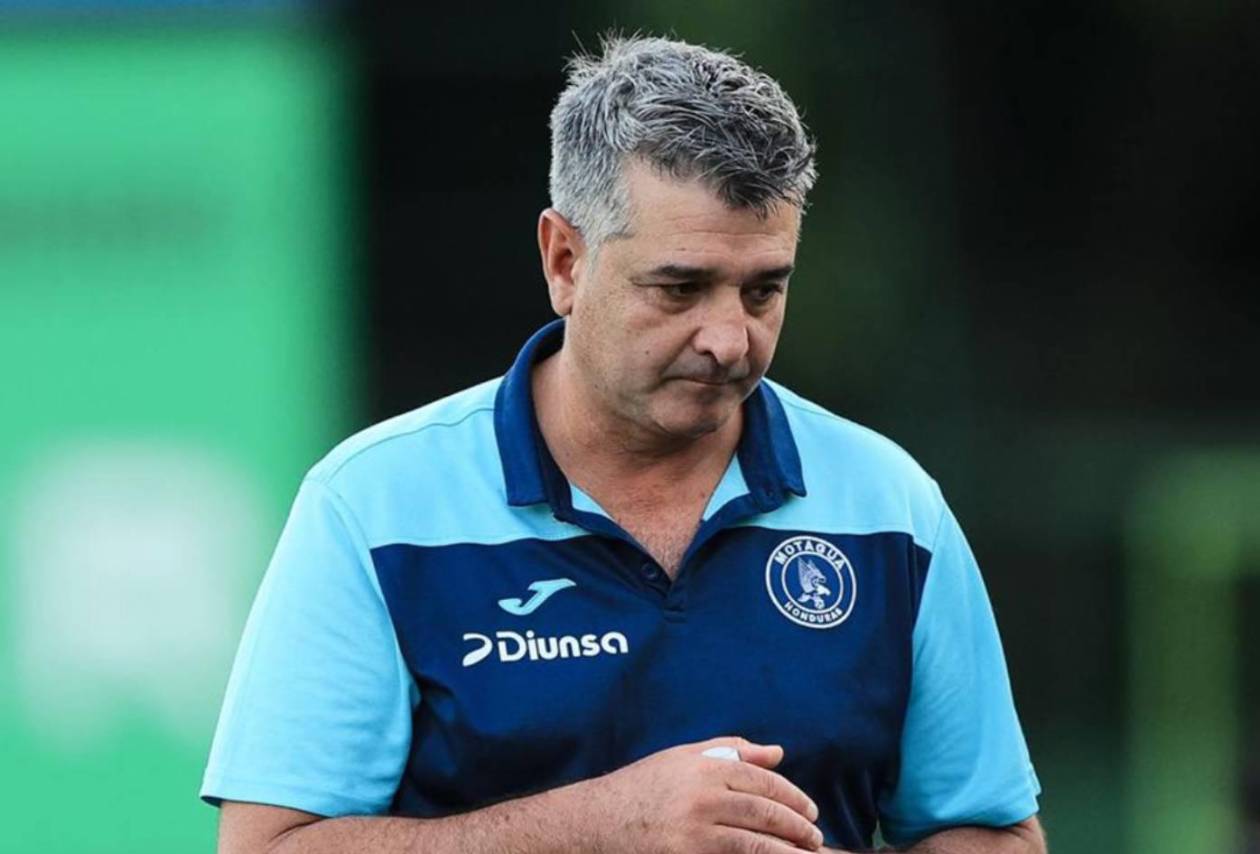 Diego Vázquez aclara rumores tras críticas y lanza dardo