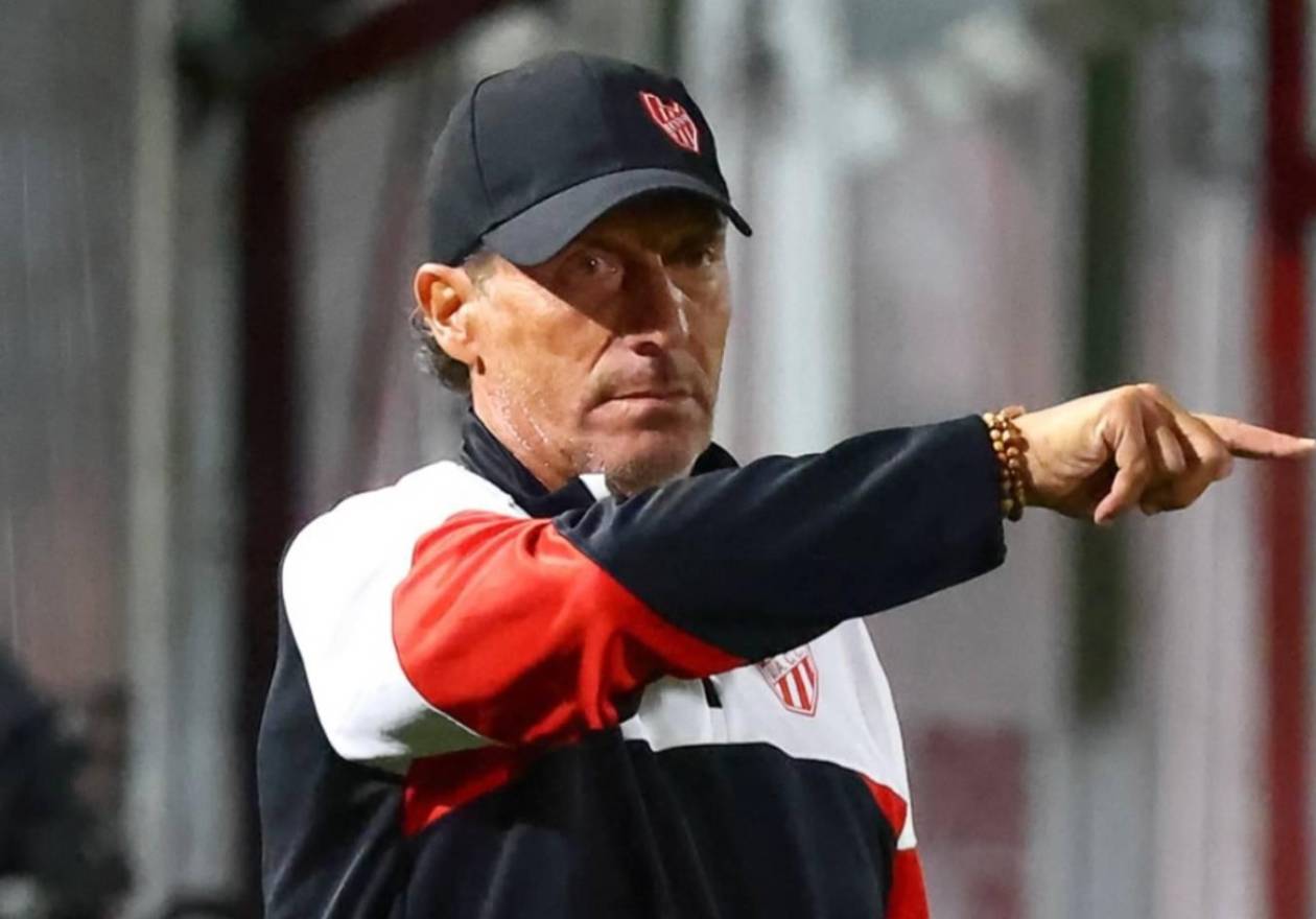 Pedro Troglio es cortado: Instituto lo despide con rotundo comunicado