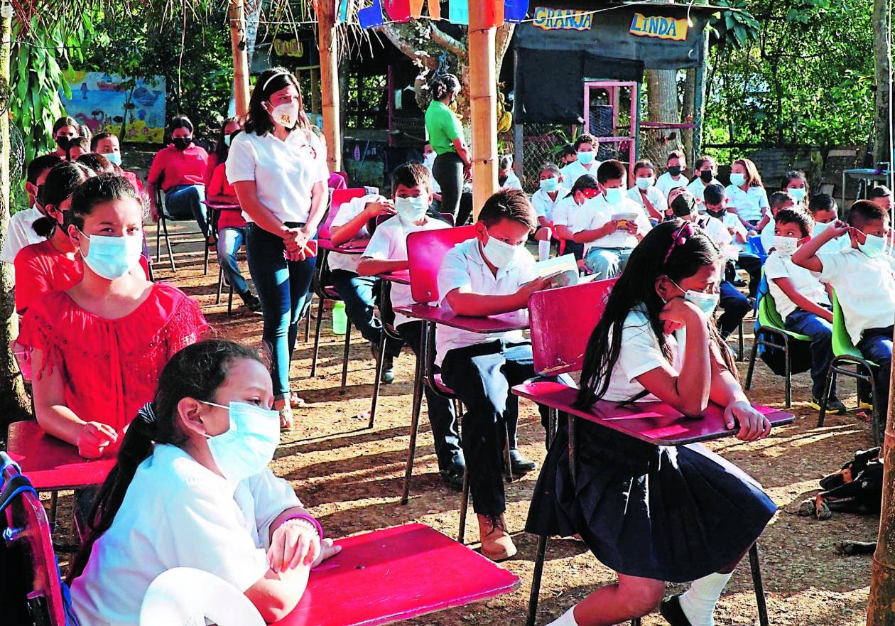 Se inician acciones para construir la escuela Mercedes Calderón