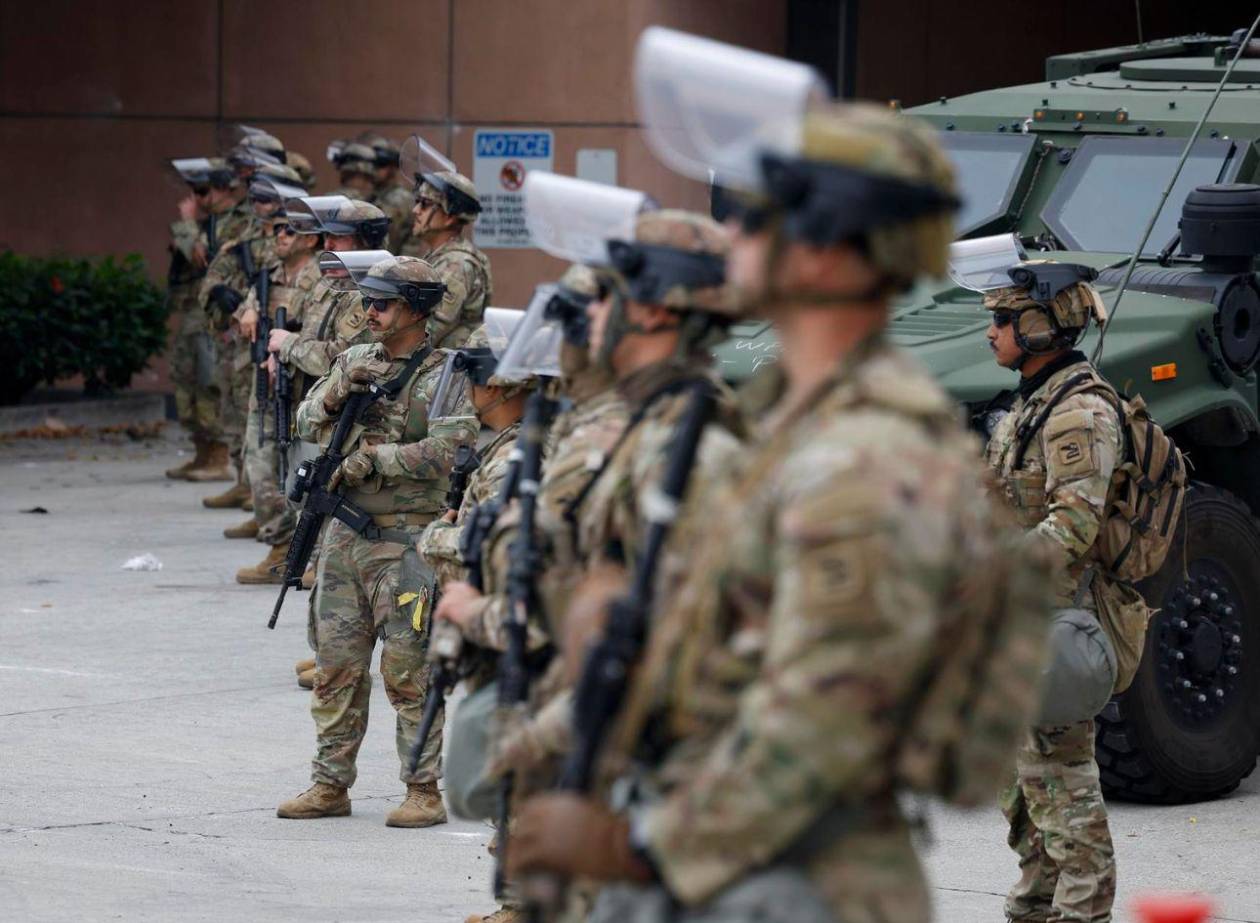 Las tropas de EEUU llegan a Los Ángeles para contener protestas contra redadas