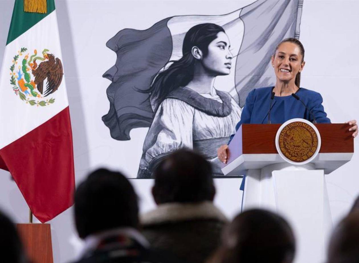 Sheinbaum celebra que la IA  respondiera a Bukele que ella es la líder más popular