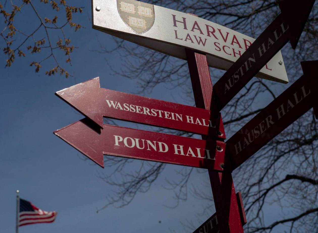 Trump se dispone a cancelar todos los fondos federales de Harvard